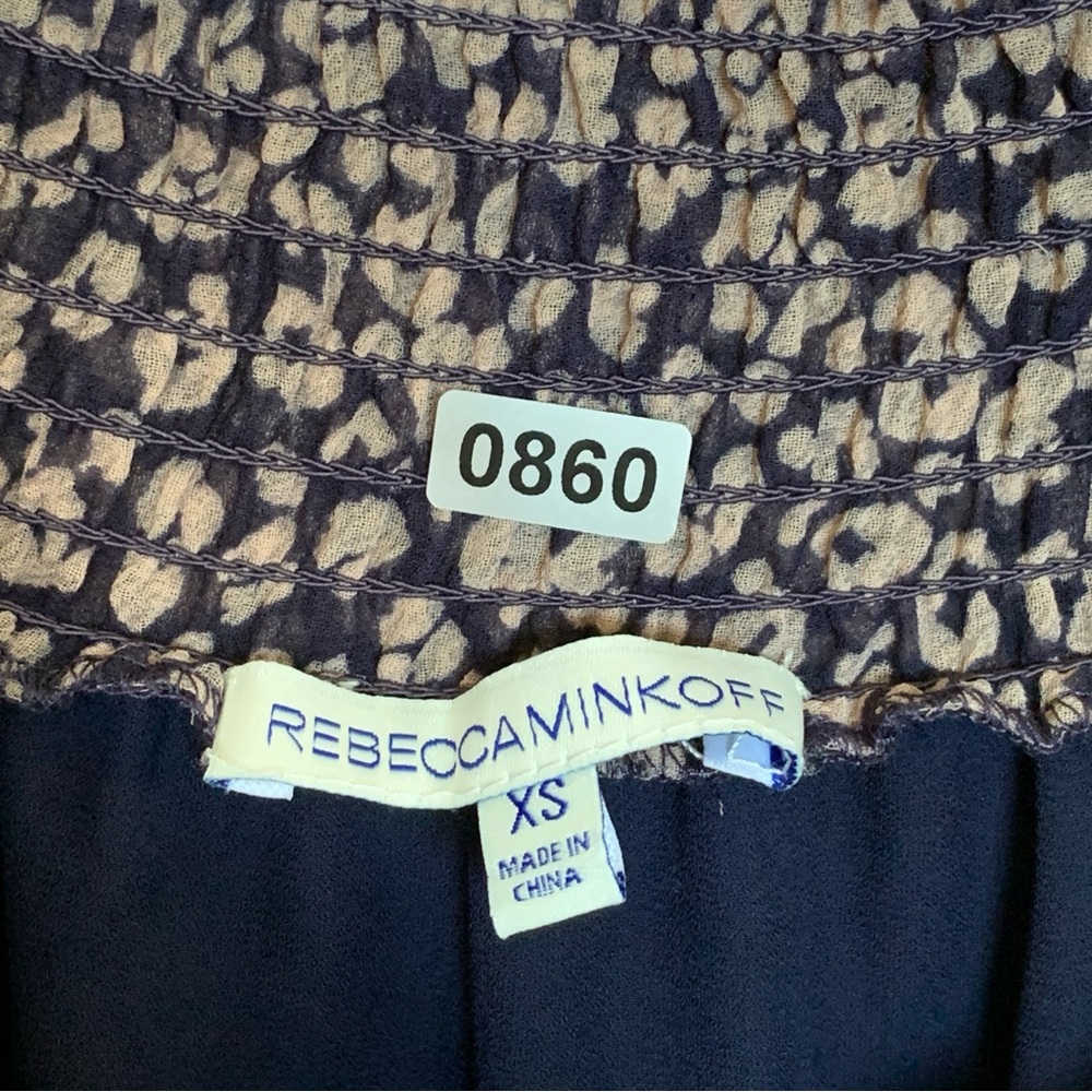 Rebecca Minkoff Women's Smocked Off The Shoulder Top Floral Navy Brown Size XS - Picture 3 of 13
